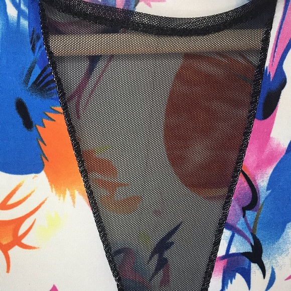 Pretty Floral Dress - Picture 4 of 4